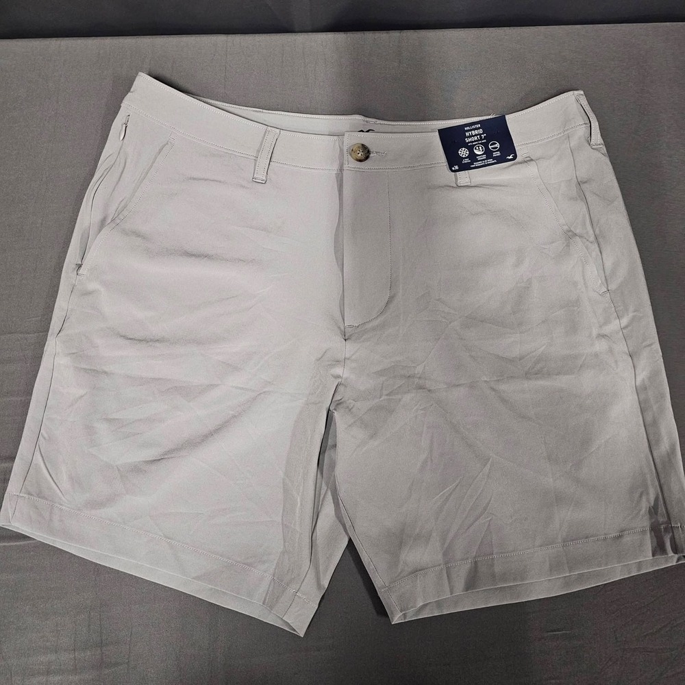 Hollister Hybrid Mens 7 Inch Four Way Stretch Light Beige Khaki Shorts Size 36